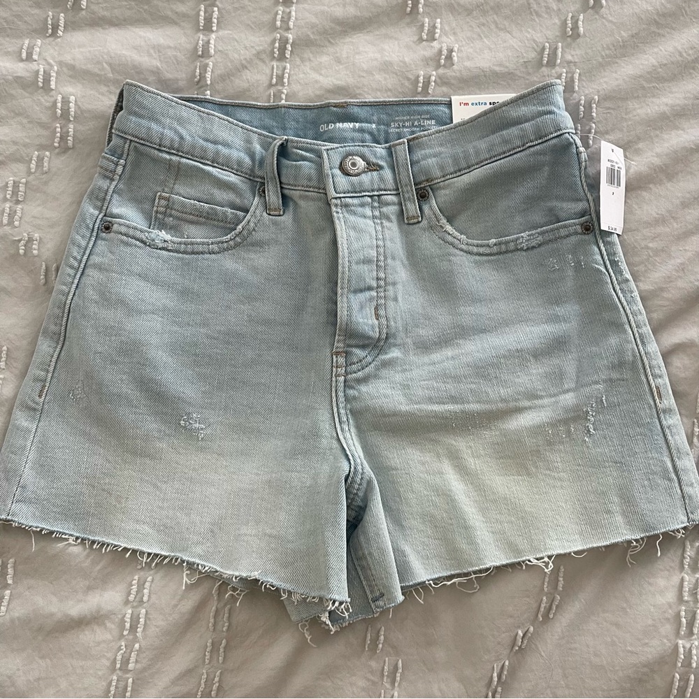 NWT Sky Hi A-Line Light Wash Denim Shorts - Higher Hi Rise 3” Inseam NEW Size 2